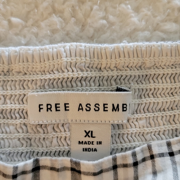 Free Assembly Baby Doll Shirt - Picture 2 of 3